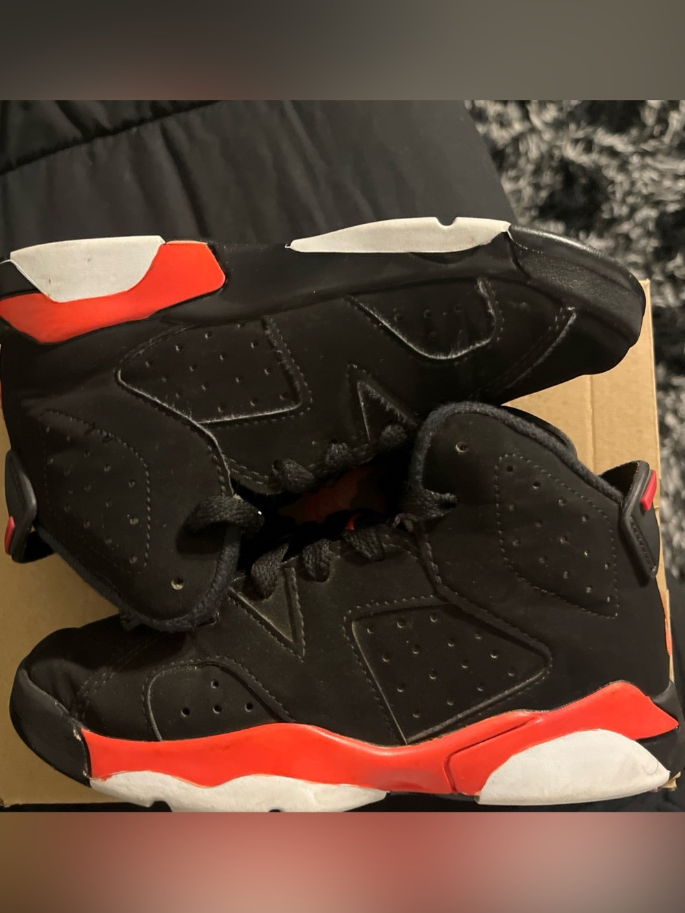 Jordan Retro 6 (kids) size 12c